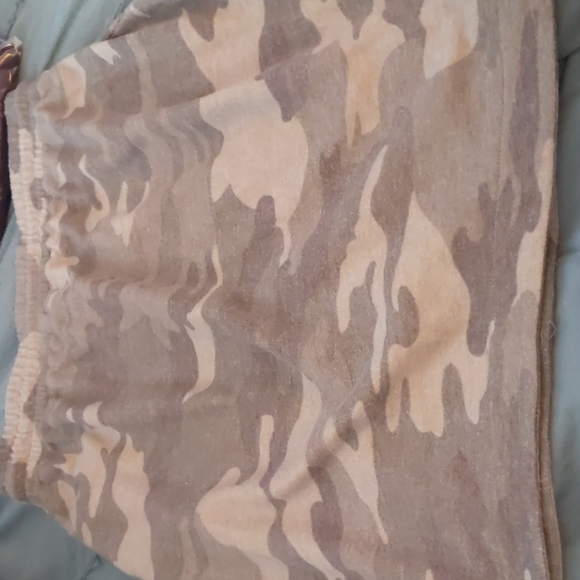 Maurice's camo skirt size xs - Picture 7 of 9